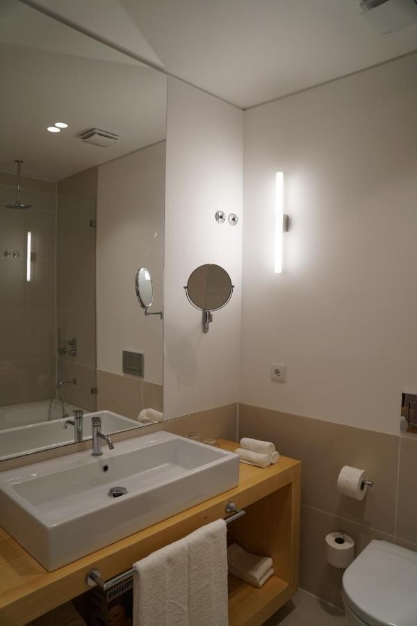 Flora Baixa Apartments Lisboa Ngoại thất bức ảnh